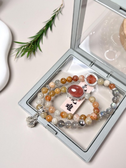 招聘手串组装/兼职/全职人员/时间自由/无押金